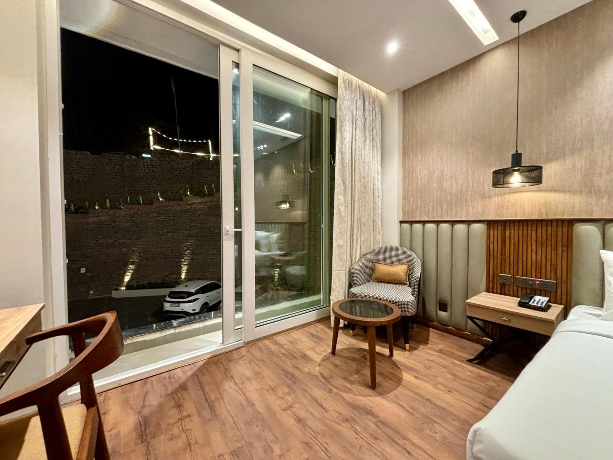 Arnisa Kasauli - A Boutique Hotel Luaran gambar